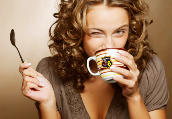 VÌ SAO CHÚNG TA NÊN UỐNG CÀ PHÊ